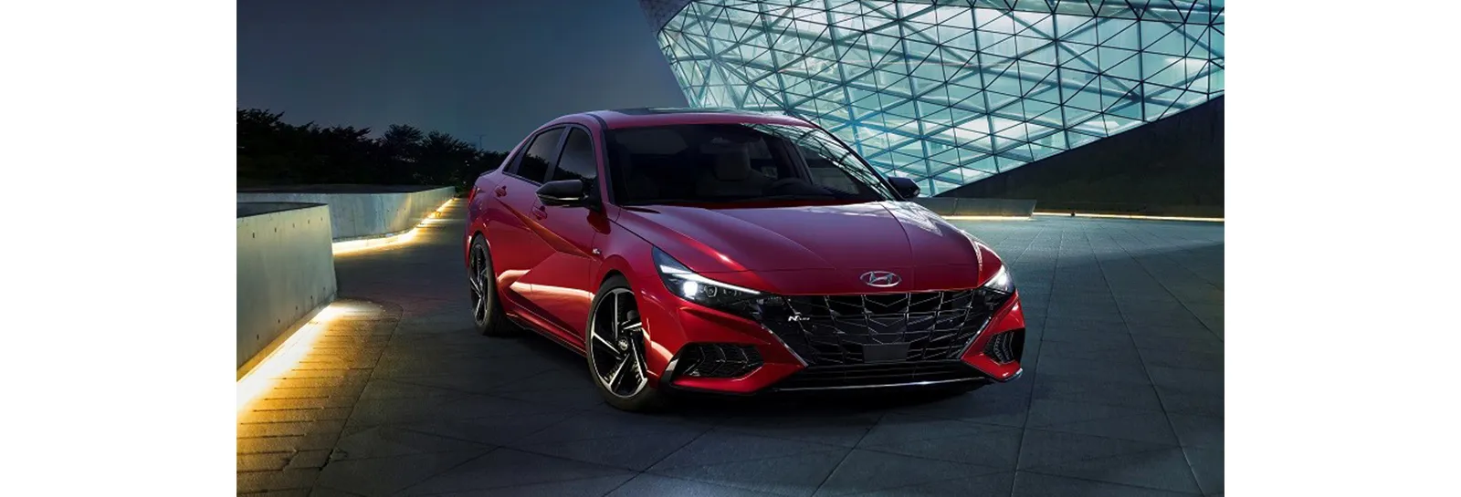 Hyundai prezintă noul și dinamicul sedan Elantra N Line
