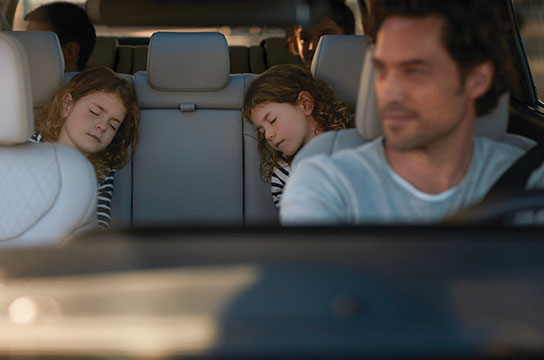 Система Rear Sleep Mode, выключающая всё аудио в задней части автомобиля, позаботится о крепком сне ваших детей
